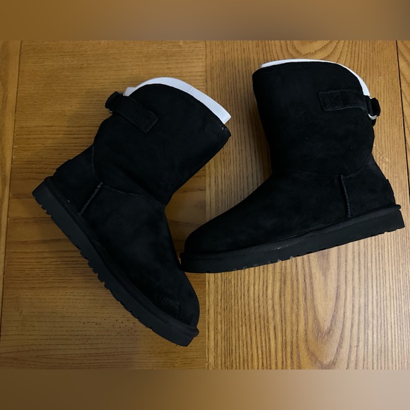 NIB UGG Remora Boots BLACK - Picture 7 of 7
